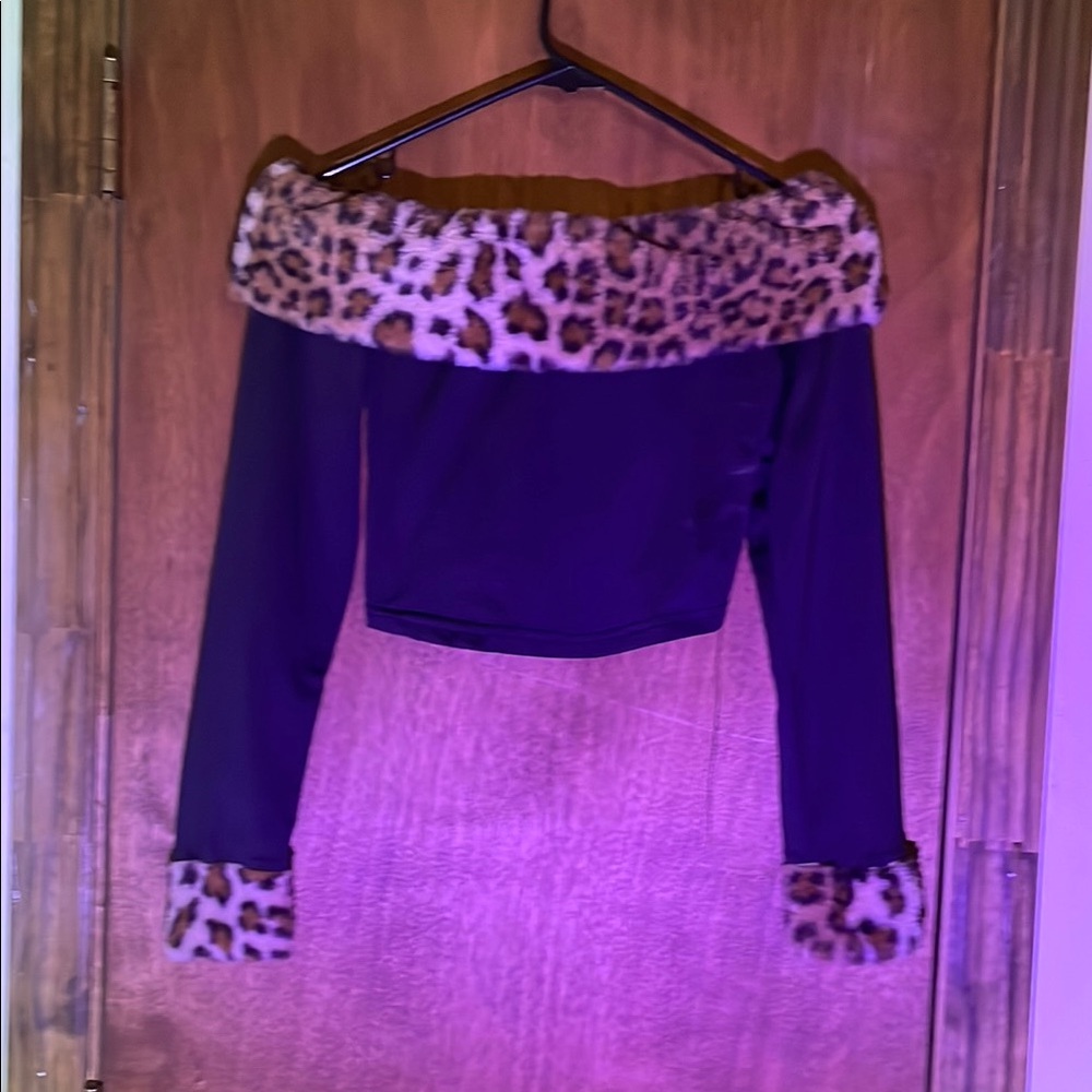 Leopard Print Off-Shoulder Top